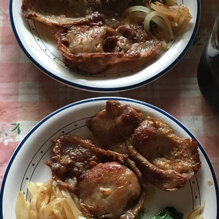玉ネギ、小松菜、豚ロースのマヨ醤油焼き